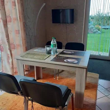Ferienzimmer,nahe Rostock, Ot Albertsdorf Bis 7 Personen 公寓 *